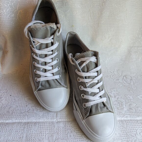 Converse Chuck Taylor Low Top Classic Gray Size 9 - Picture 6 of 10